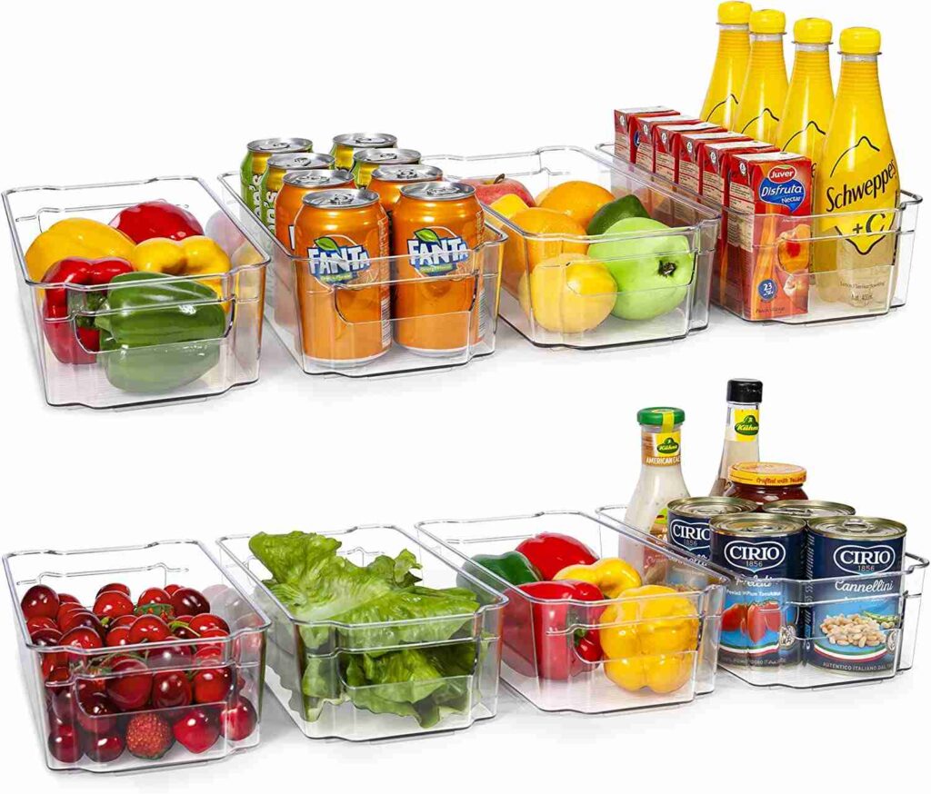Juices and fruits in the organizer